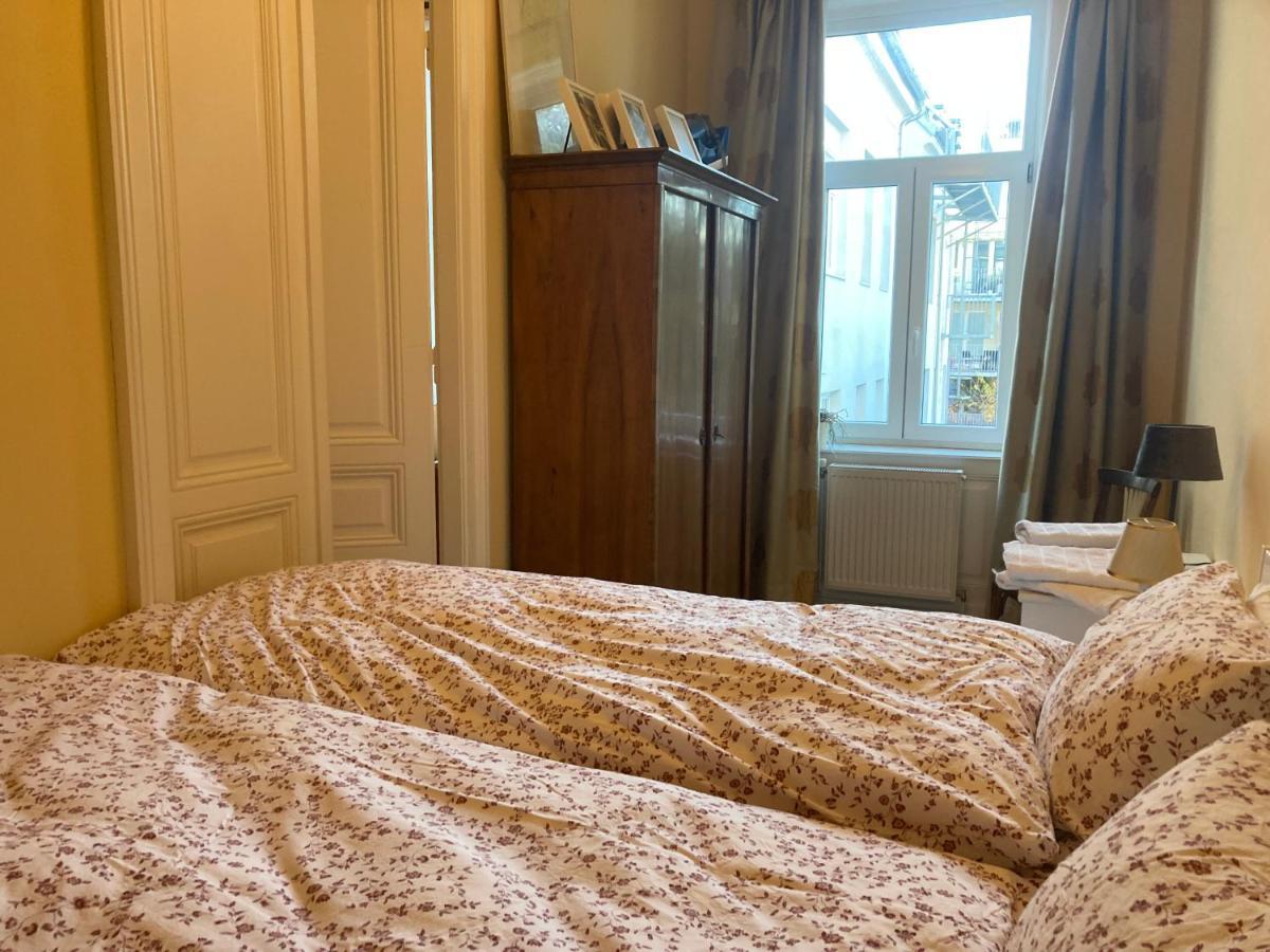 Charmantes Wiener Jugendstilhaus Kostenloses Wlan Buitenkant foto